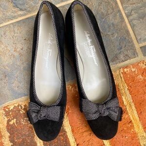 Last Chance!! Make any offer!Salvatore Ferragamo Black Suede Luxury Stack Herl